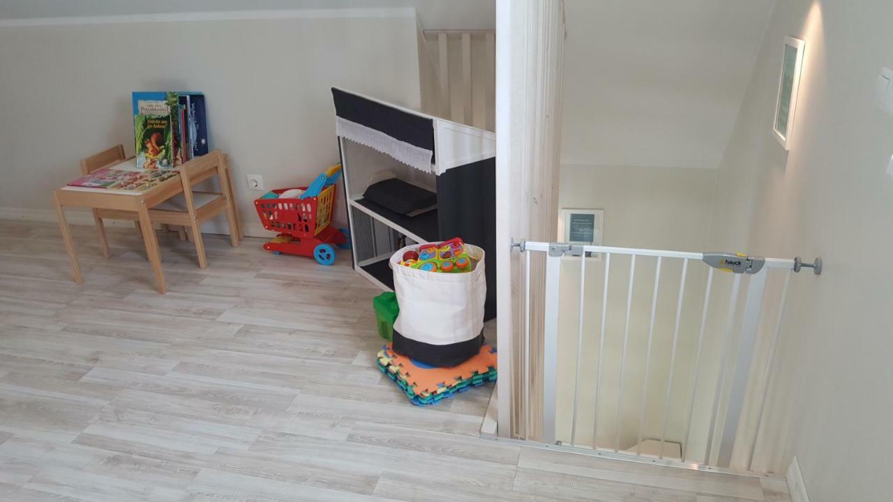 Kuressaare Family And Garden Apartments Ngoại thất bức ảnh